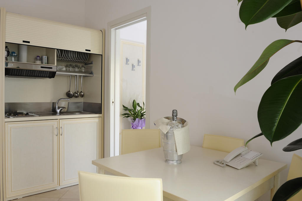 Residence Suite Smeraldo Riccione Cameră foto