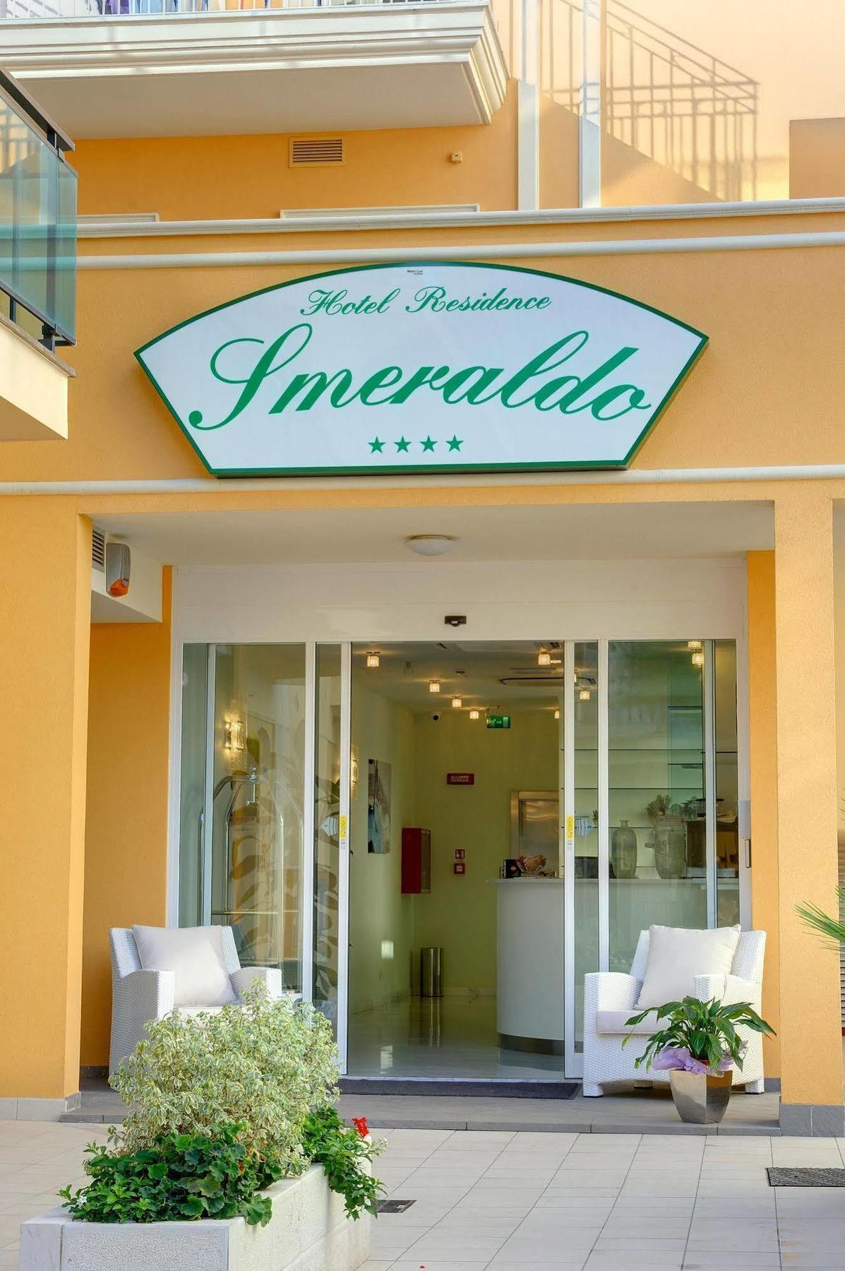 Residence Suite Smeraldo Riccione Exterior foto
