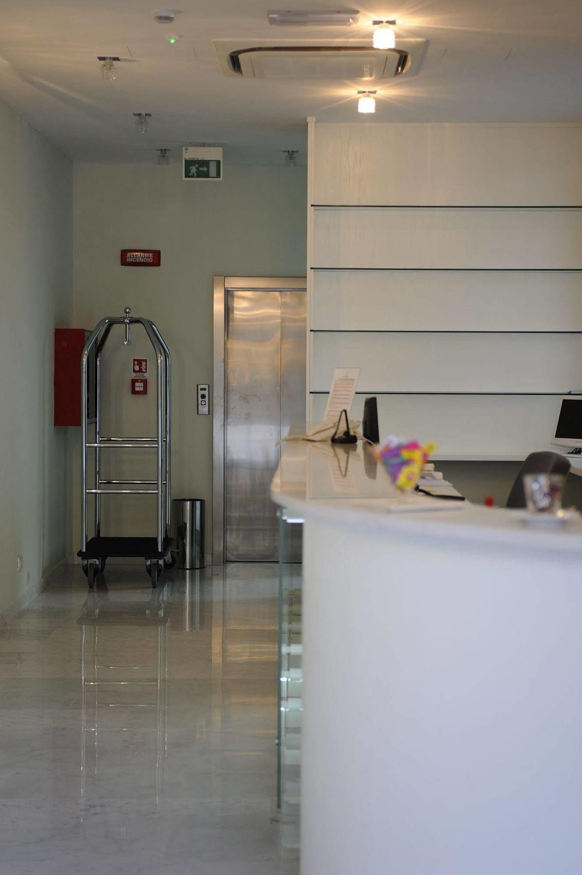 Residence Suite Smeraldo Riccione Exterior foto
